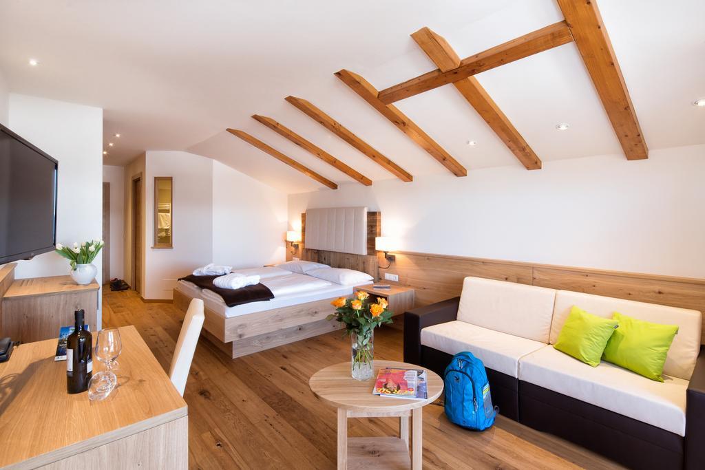 Hotel Gasthof Kircher Fiè Extérieur photo